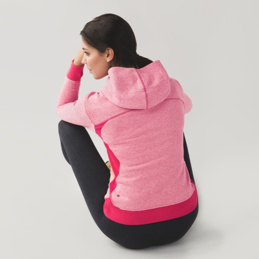 Lululemon On The Daily Hoodie - Picture 9 of 10